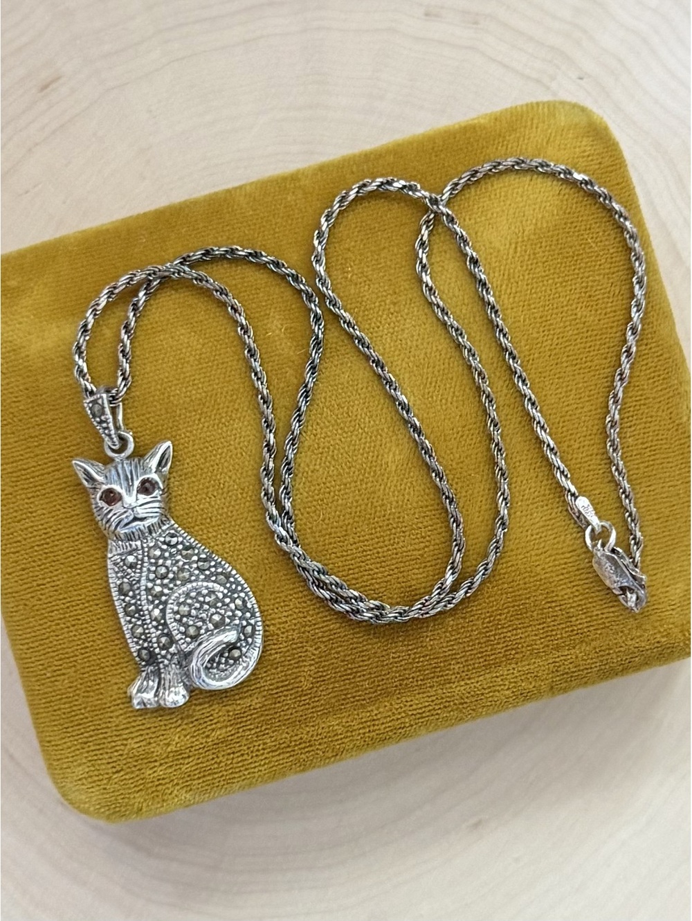 Vintage Sterling Silver Marcasite Cat Garnet Eyes Pendant Necklace